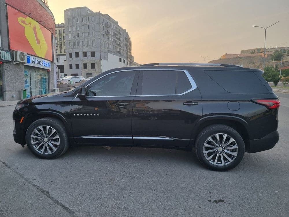 Chevrolet Traverse — 2