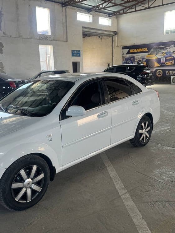 Lacetti 1.8 2011 — 3