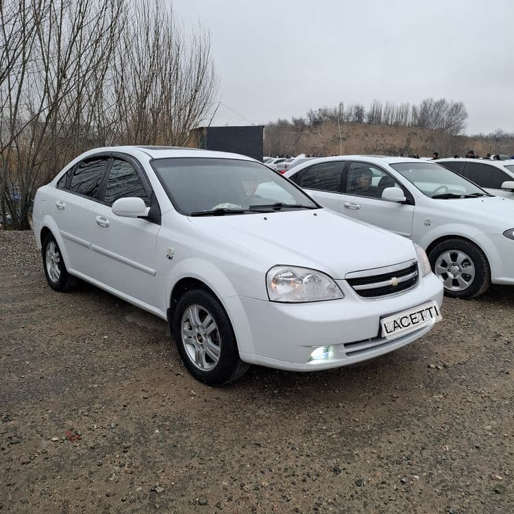 Chevrolet Lacetti  2011 года выпуска — 2