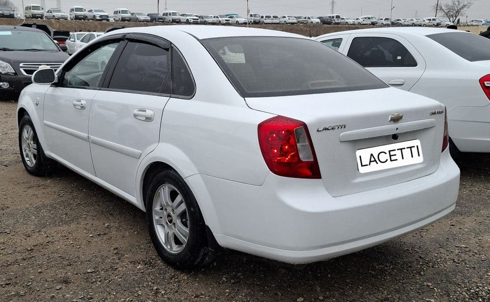 Chevrolet Lacetti  2011 года выпуска — 5