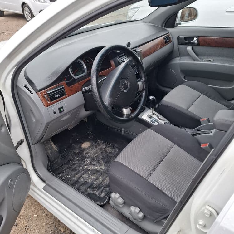 Chevrolet Lacetti  2011 года выпуска — 8