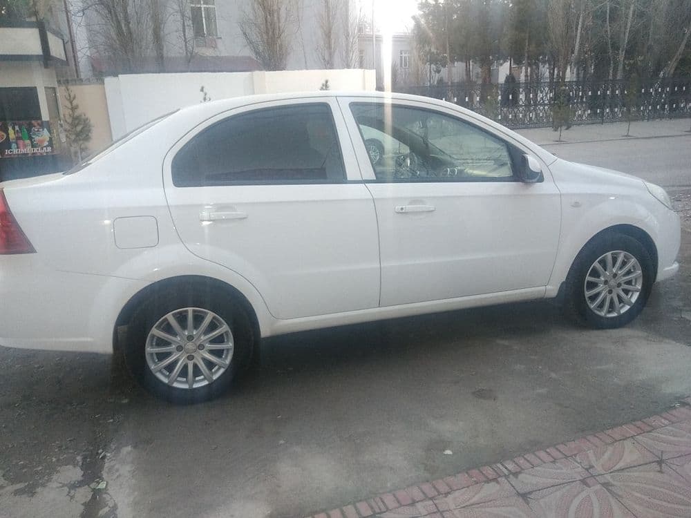 Nexia3 chevrolet — 4