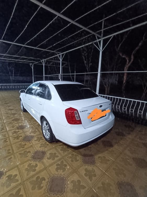 Chevrolet lacetti — 2