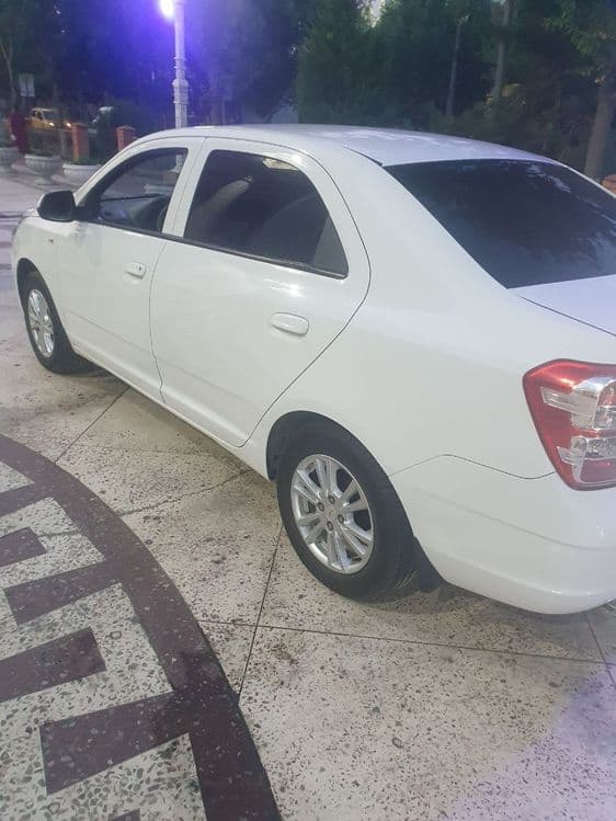 Chevrolet Cobalt — 4