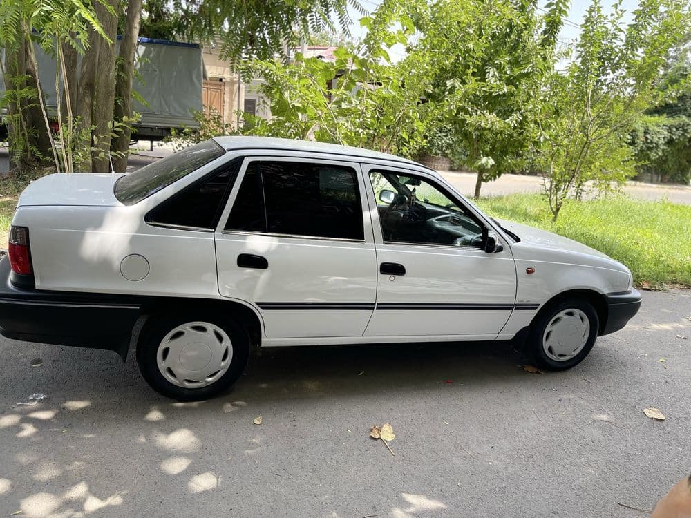 Продается Nexia-1 super bez konditsioner metan gaz — 2