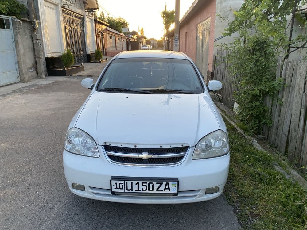 Lacceti 1.8 2 позиция sedan — 3