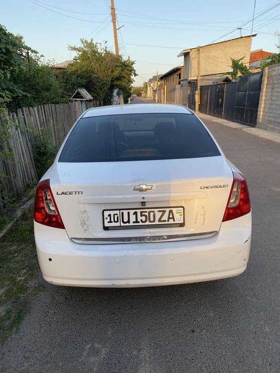 Lacceti 1.8 2 позиция sedan — 5