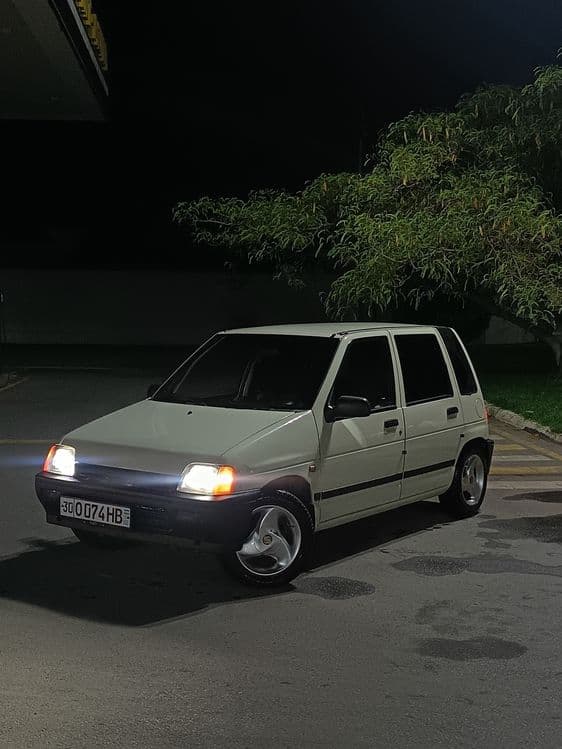 Tiko sotaladi holati ideal 2001 yil 4 yumshoq yangi balon qo'yilgan — 1