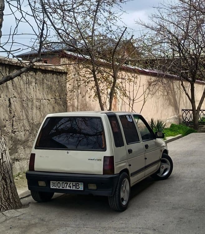 Tiko sotaladi holati ideal 2001 yil 4 yumshoq yangi balon qo'yilgan — 4