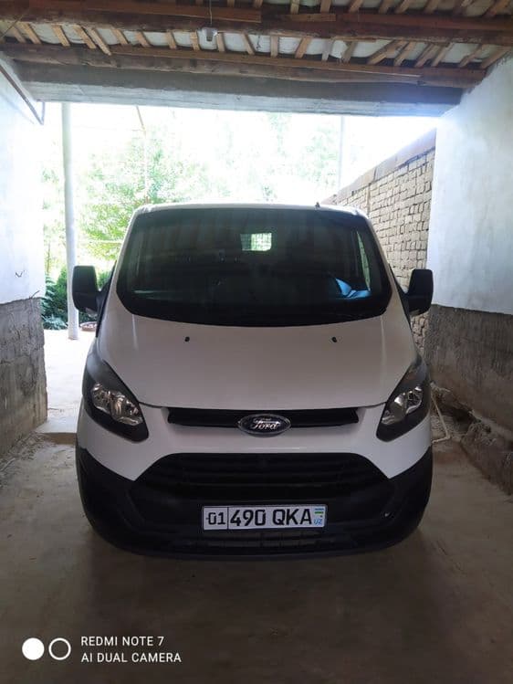 Ford transit custom — 1