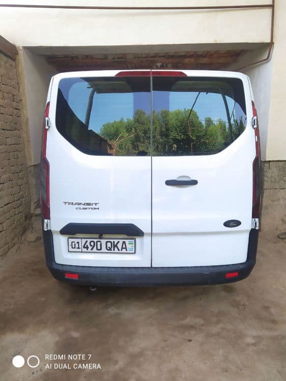 Ford transit custom — 2