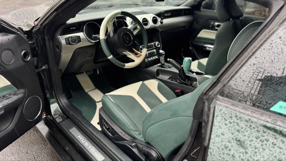 Ford Mustang 2021 - ecoBoost 2.3 American 65.000km — 3
