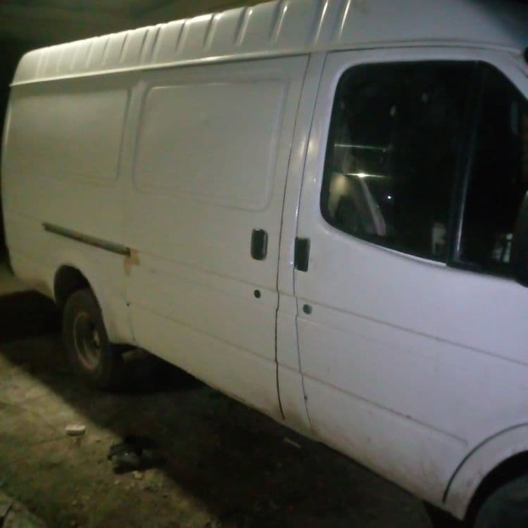 Ford transit sotiladi — 7