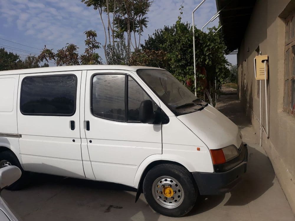 FORD SOTILADI tez va arzon — 2