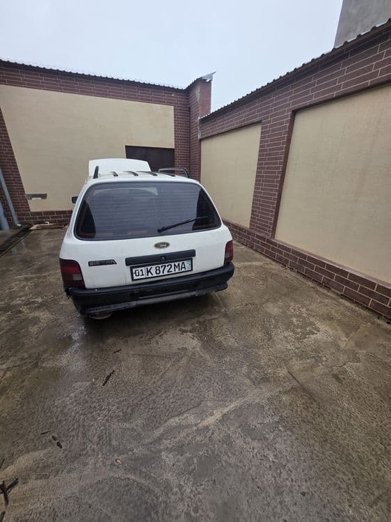 Ford SIERRA  1989 yil — 3