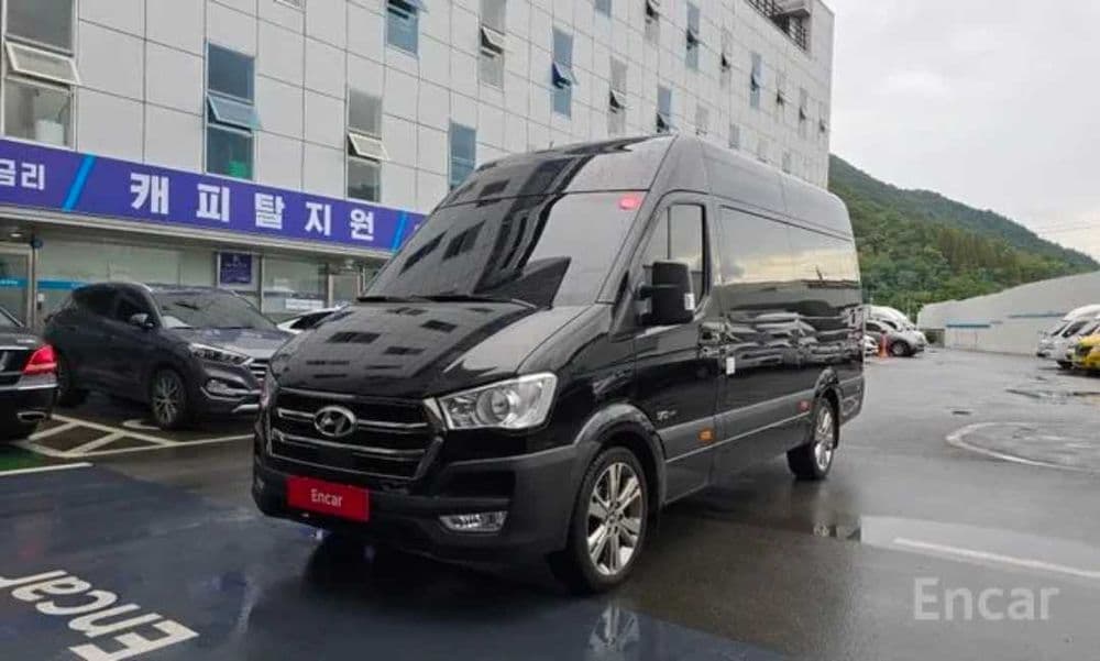 Hyundai Solati 16 o‘rinli Deluxe — 1