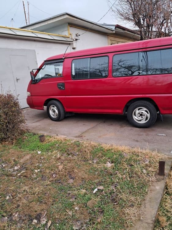 Продам Hyundai grows 1993 года — 3