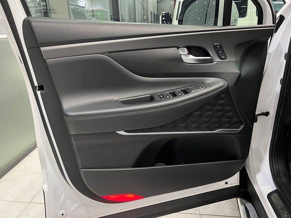 Hyundai SANTA FE — 4