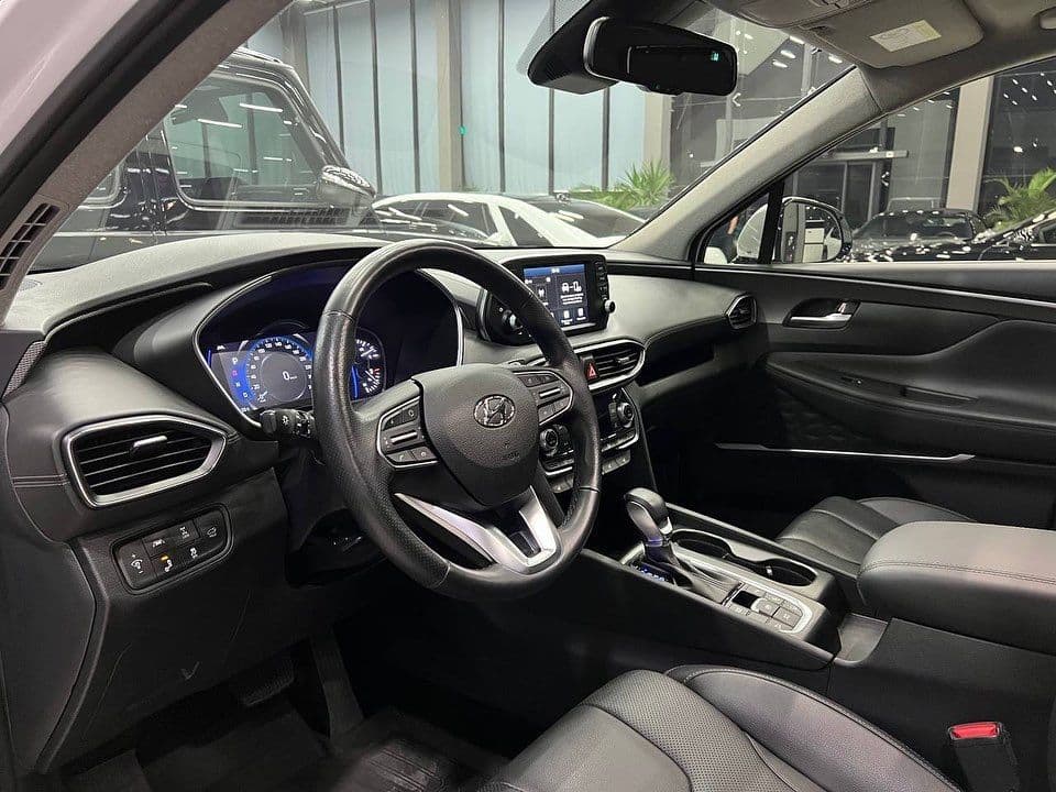 Hyundai SANTA FE — 5