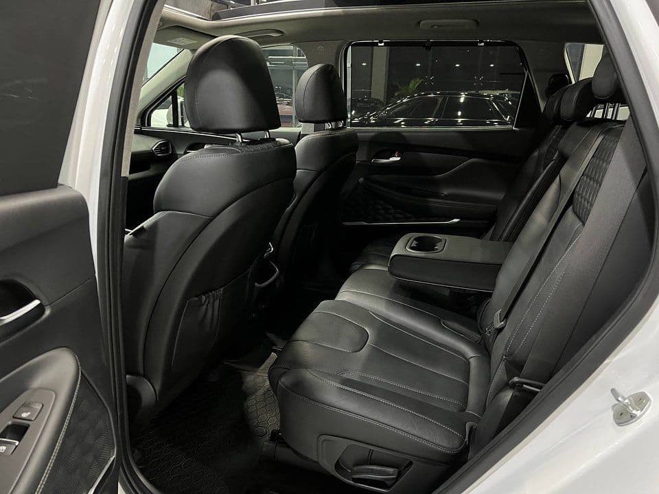 Hyundai SANTA FE — 7