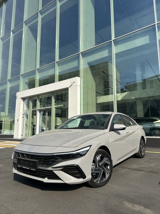 Hyundai elantra 2026 — 1