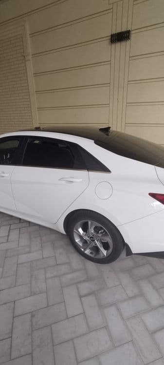 HYUNDAI ELANTRA продаётся своя. — 3