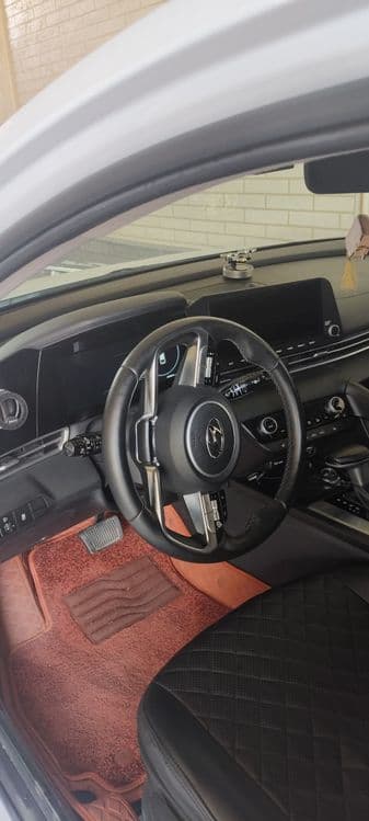 HYUNDAI ELANTRA продаётся своя. — 4