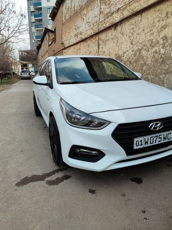 Srochna sotladi hyunday — 2