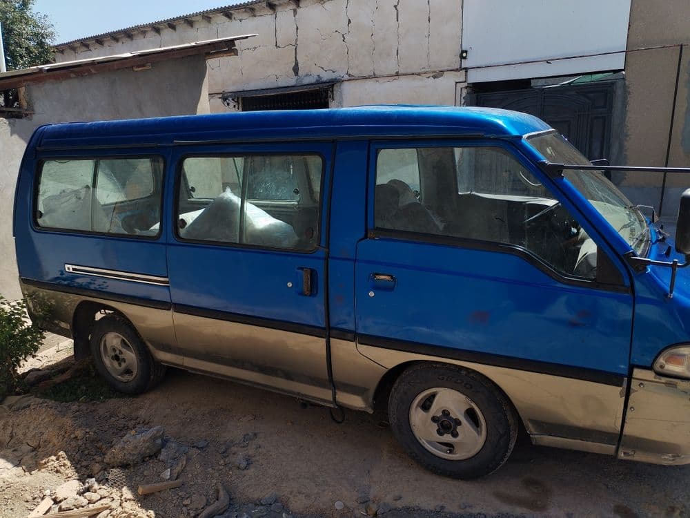 Hyundai Grace 1996 ylil — 2