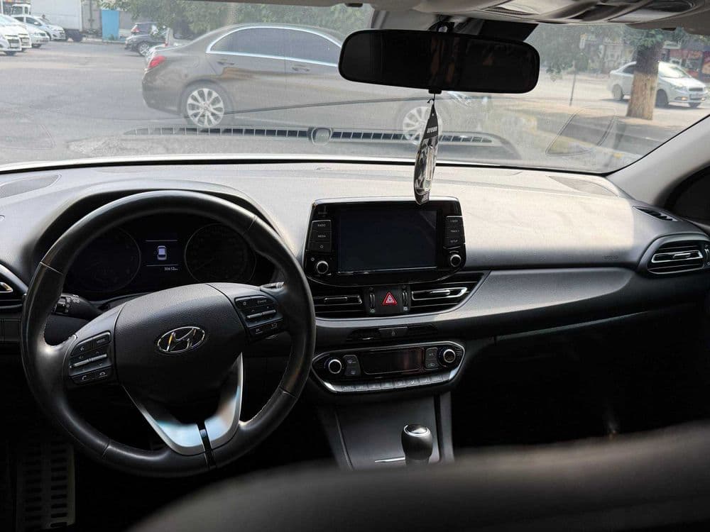 Продастся Hyundai i30 Premium UZ — 5