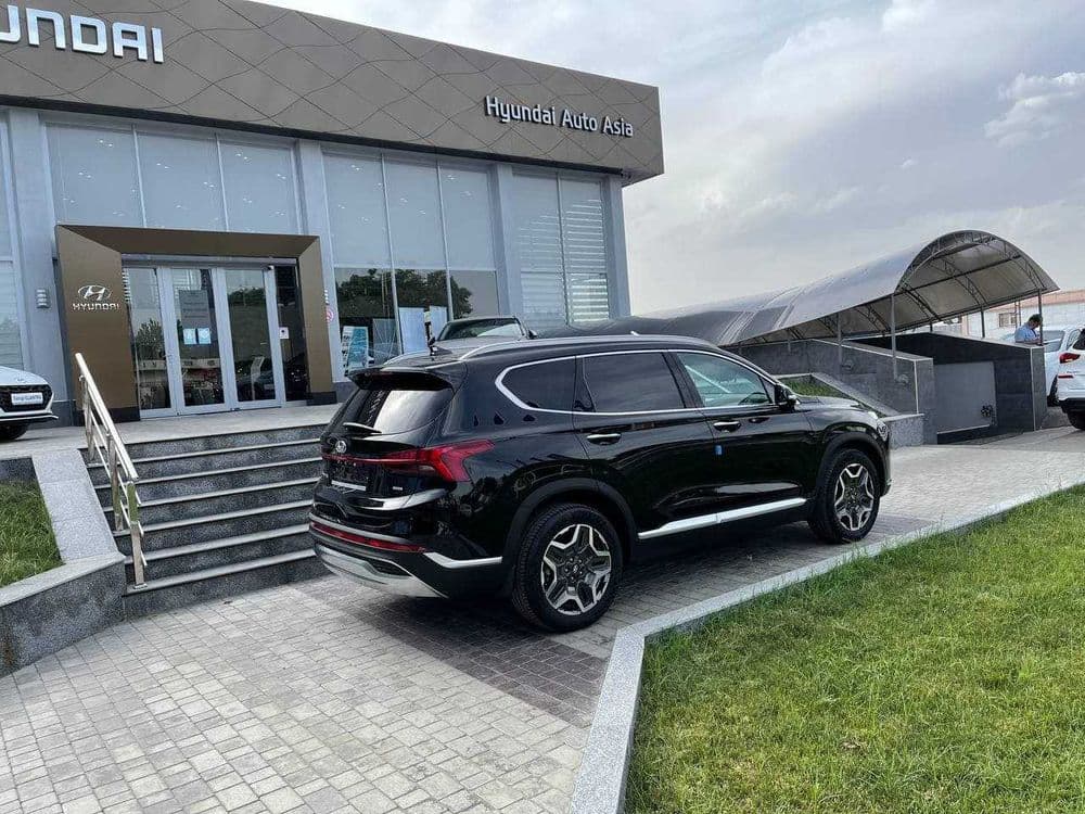 Hyundai Santa Fe High Tech 2023  в наличии — 3