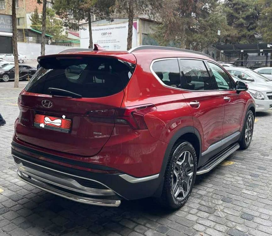 Продаётся автомобиль Hyundai Santa Fe — 3