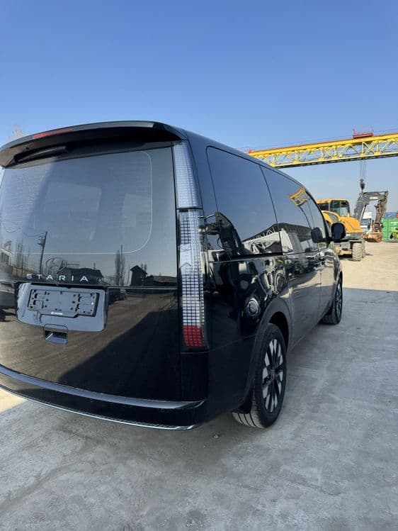 Hyundai Staria 2025 Gibrid toza — 3