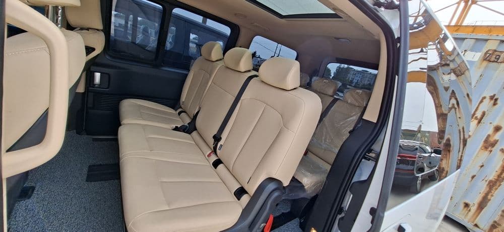 Hyundai Staria 1,6 Turbo Hybrid — 8