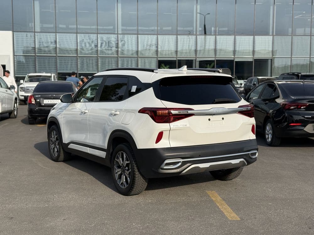 Kia seltos Prestige 2022 — 3