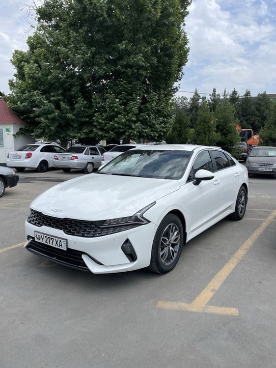 KIA K5 sotiladi boshlangich tolov 500$