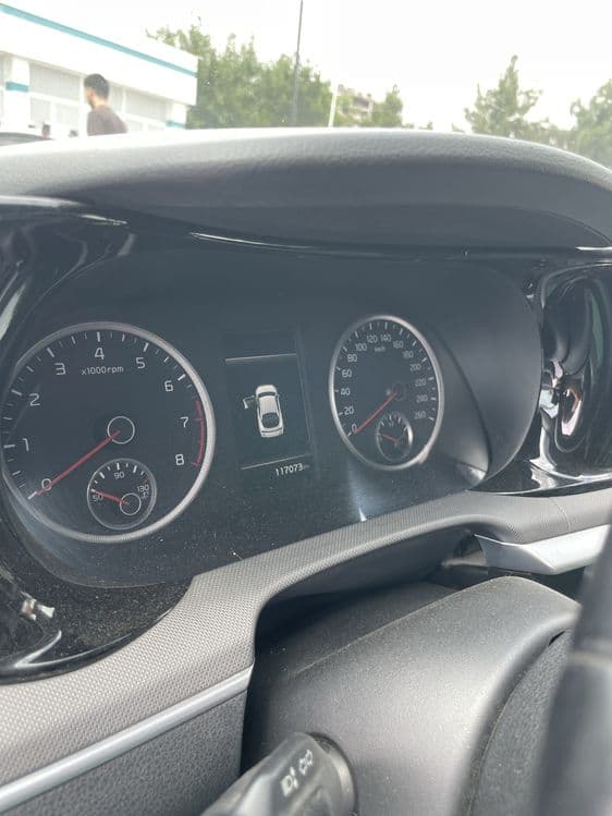 KIA K5 sotiladi boshlangich tolov 500$ — 6