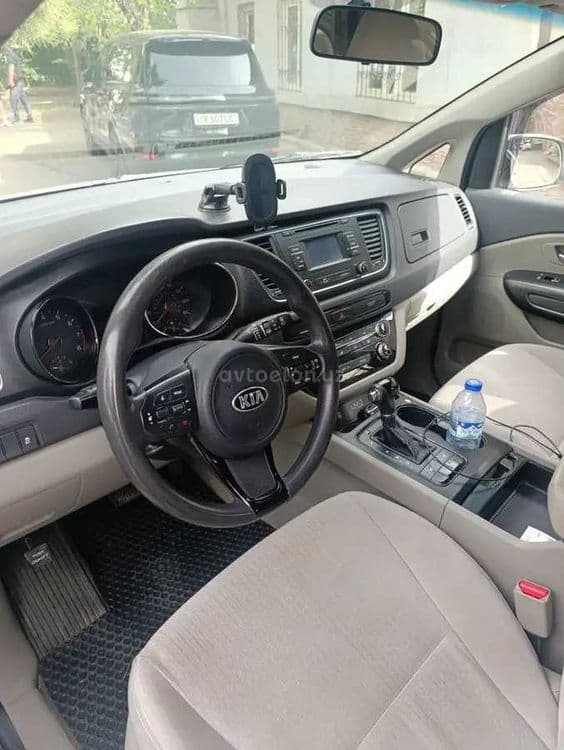 Продаётся Kia Sedona 2016 — 5