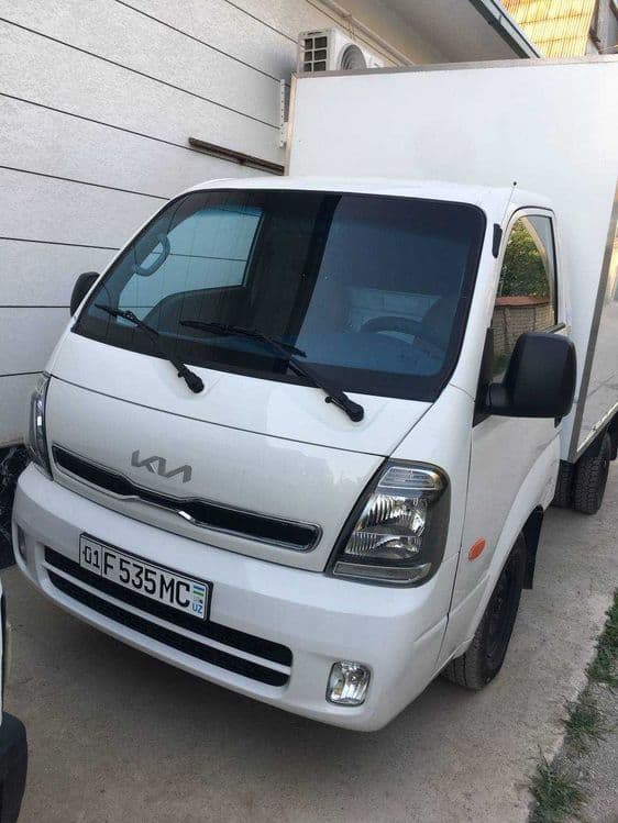 Продам свой Авто Kia BONGO 2023 — 3