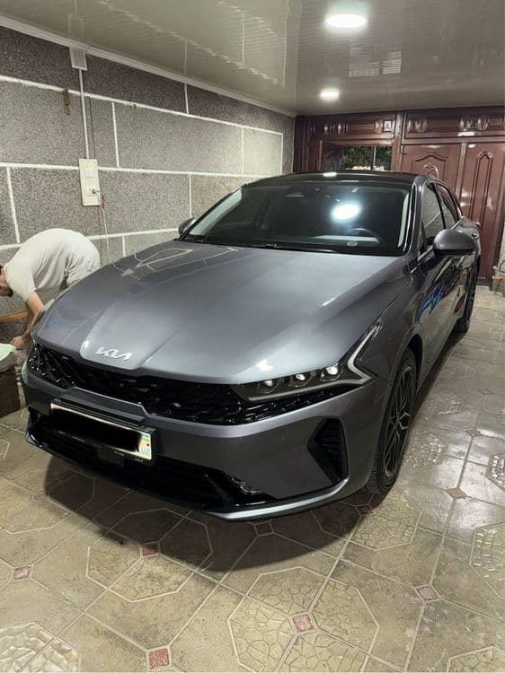 Kia K5 Full Premium salonda 540 millionligi — 1