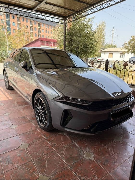 Kia K5 Full Premium salonda 540 millionligi — 3