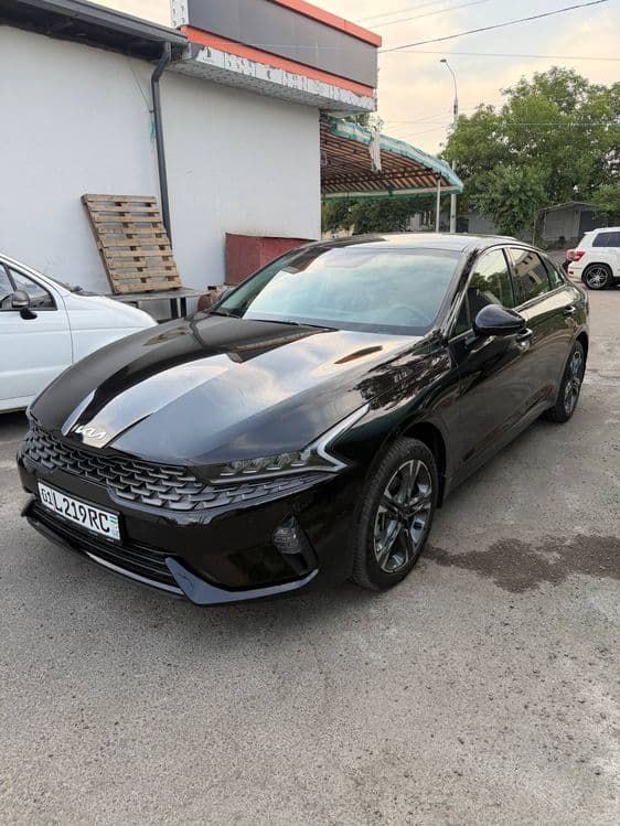 Sroʻchne sotladi KIA K5 — 2