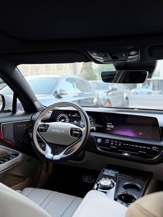 Kia K8 Full Options — 3