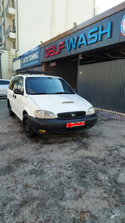 Kia Carnival sotiladi 1998-yil — 1