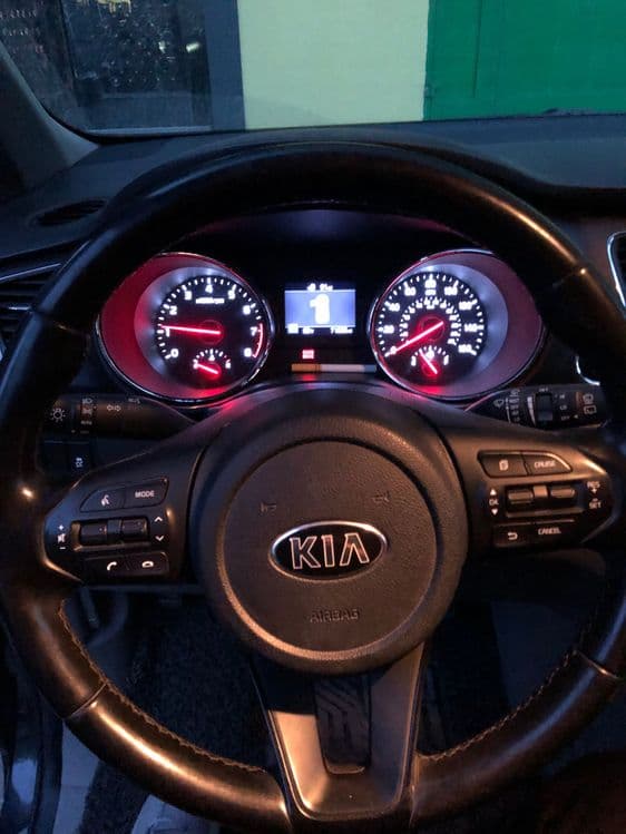 Kia sedona 2019 год срочно!!! — 2