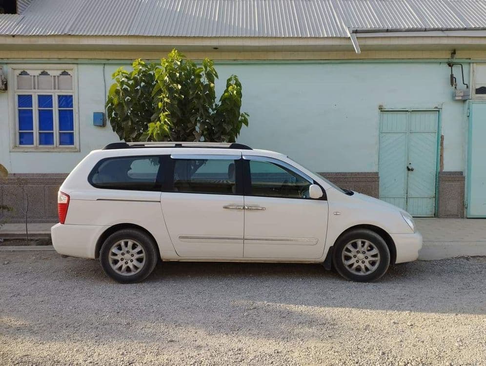 Kia Carnival 2005 — 1
