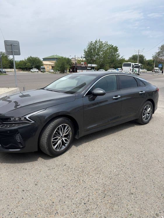 KIA k5 prestej pozitsiya — 2