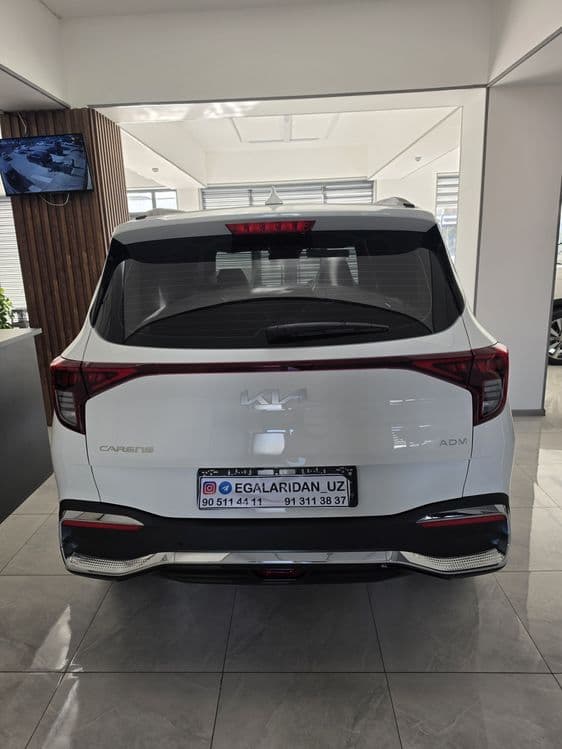Kia carens 2024 full — 3