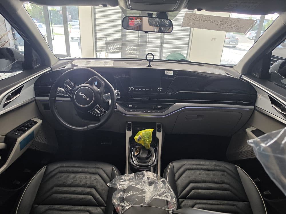 Kia carens 2024 full — 5