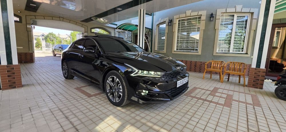 Kia K5 sotiladi GT line + — 4